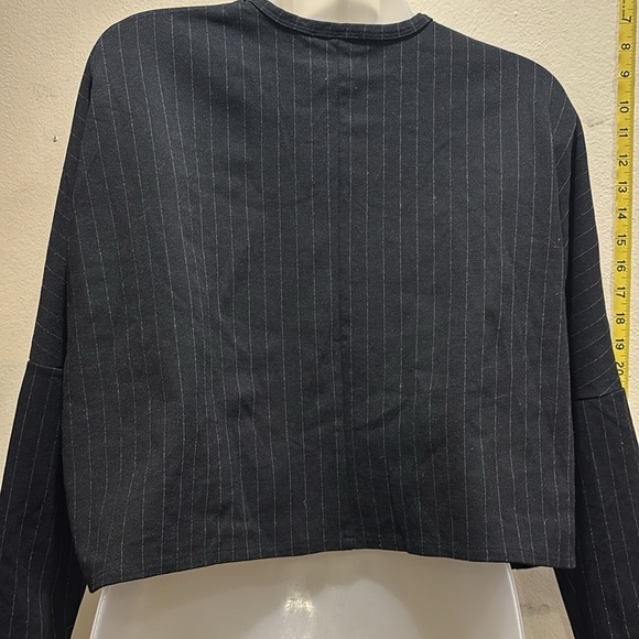 Zara Black Pinstripe Women's top - Picture 4 of 5